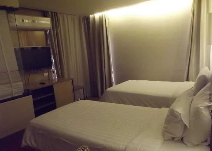 Tango Vibrant Living - Sha Extra 4* Бангкок